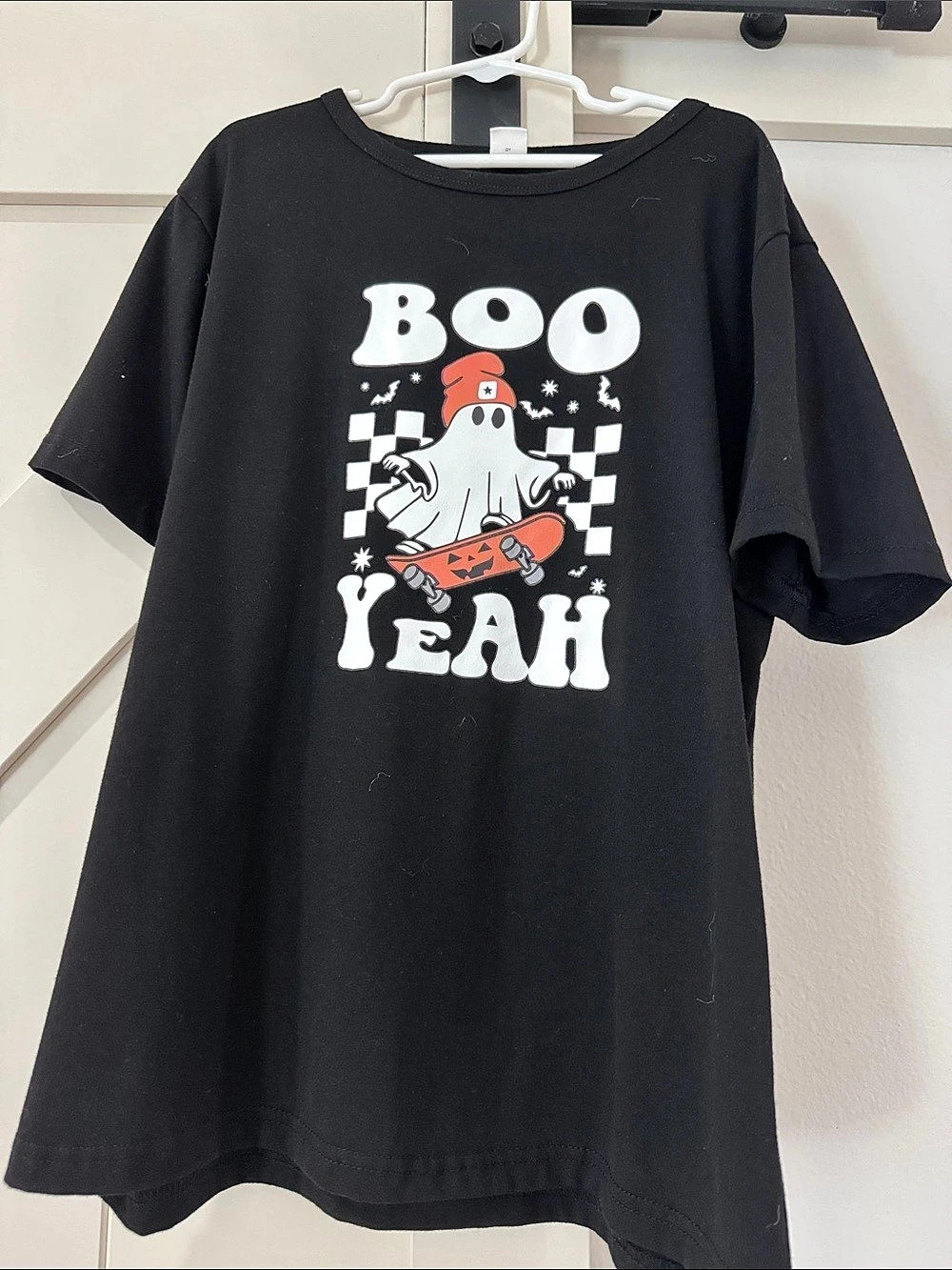 SHEIN Boo Yeah Ghost Skateboard Print T-Shirt Black 11Y